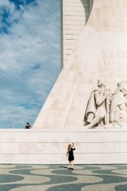 Viewing Up, Viewing Down